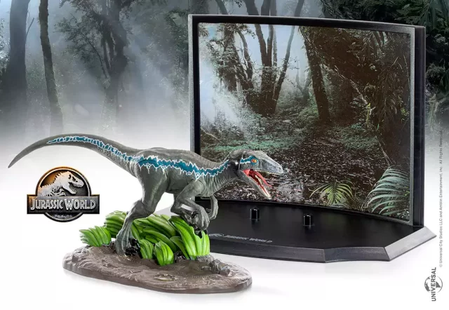 Figurka Jurassic Park - Blue Toyllectible Treasures Diorama (The Noble Collection)
