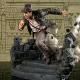 Soška Indiana Jones - Raiders of the Lost Ark Deluxe Gallery Diorama (DiamondSelectToys)